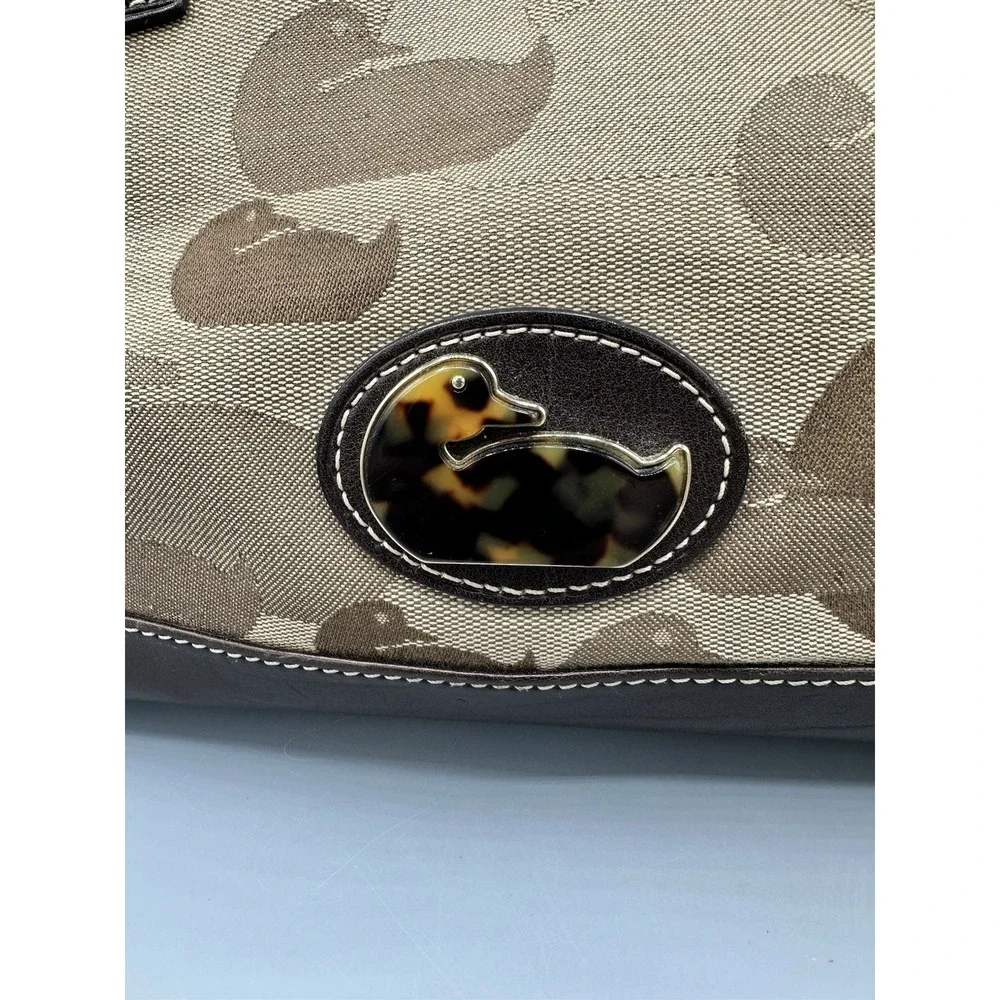 Dooney & Bourke Handbag Large Zipper Tote Duck Print Purse Shoulder Bag‎ Leather